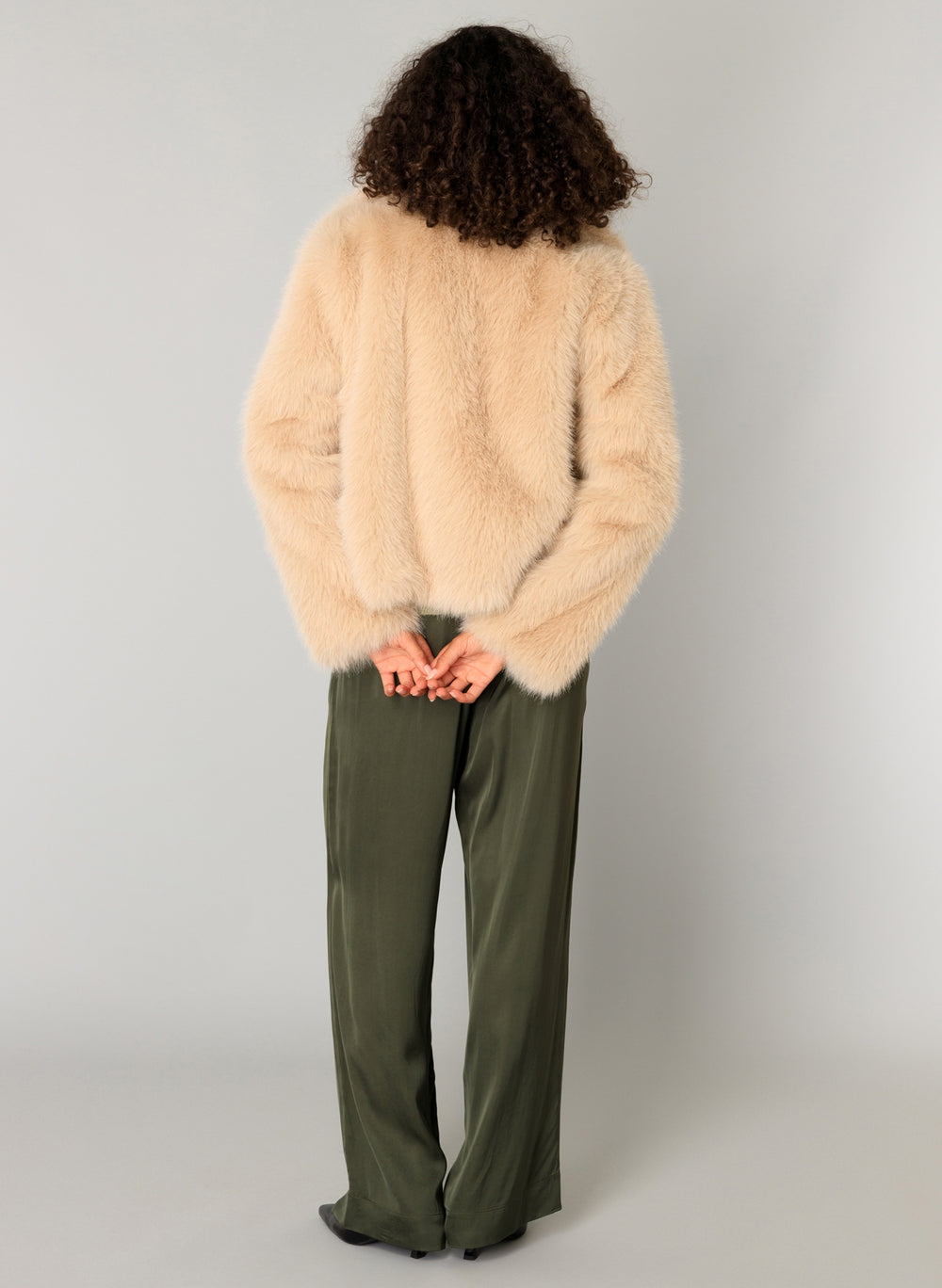 Kurzjacke aus Kunstfell