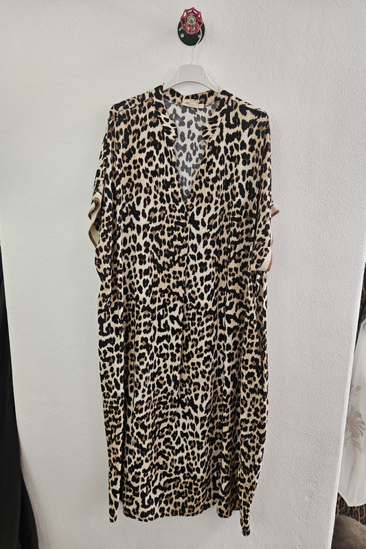 Midikleid Leo Look
